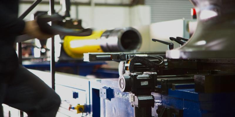 Comparison between our country’s pipe bending machine industry and domestic machine tool industry